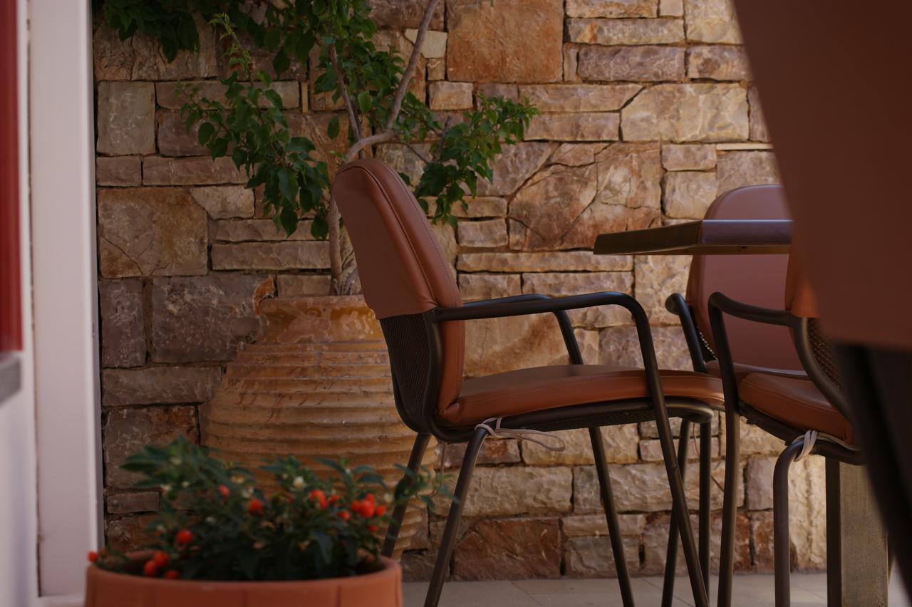 Aposperides Hotel Livadi  Екстер'єр фото