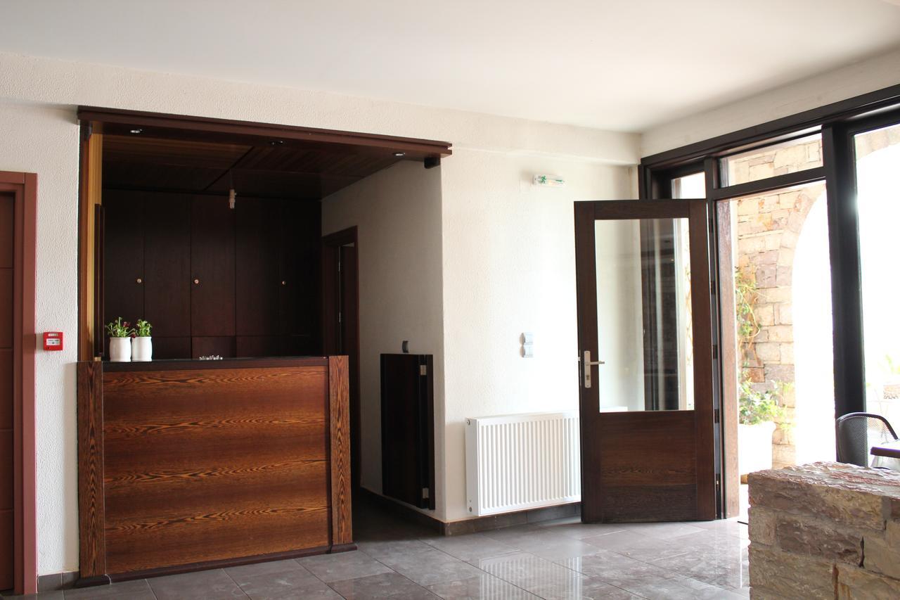 Aposperides Hotel Livadi  Екстер'єр фото