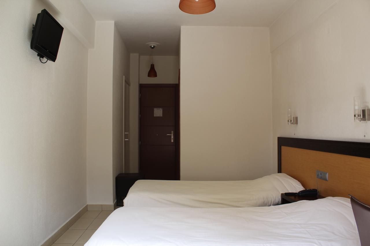 Aposperides Hotel Livadi  Екстер'єр фото