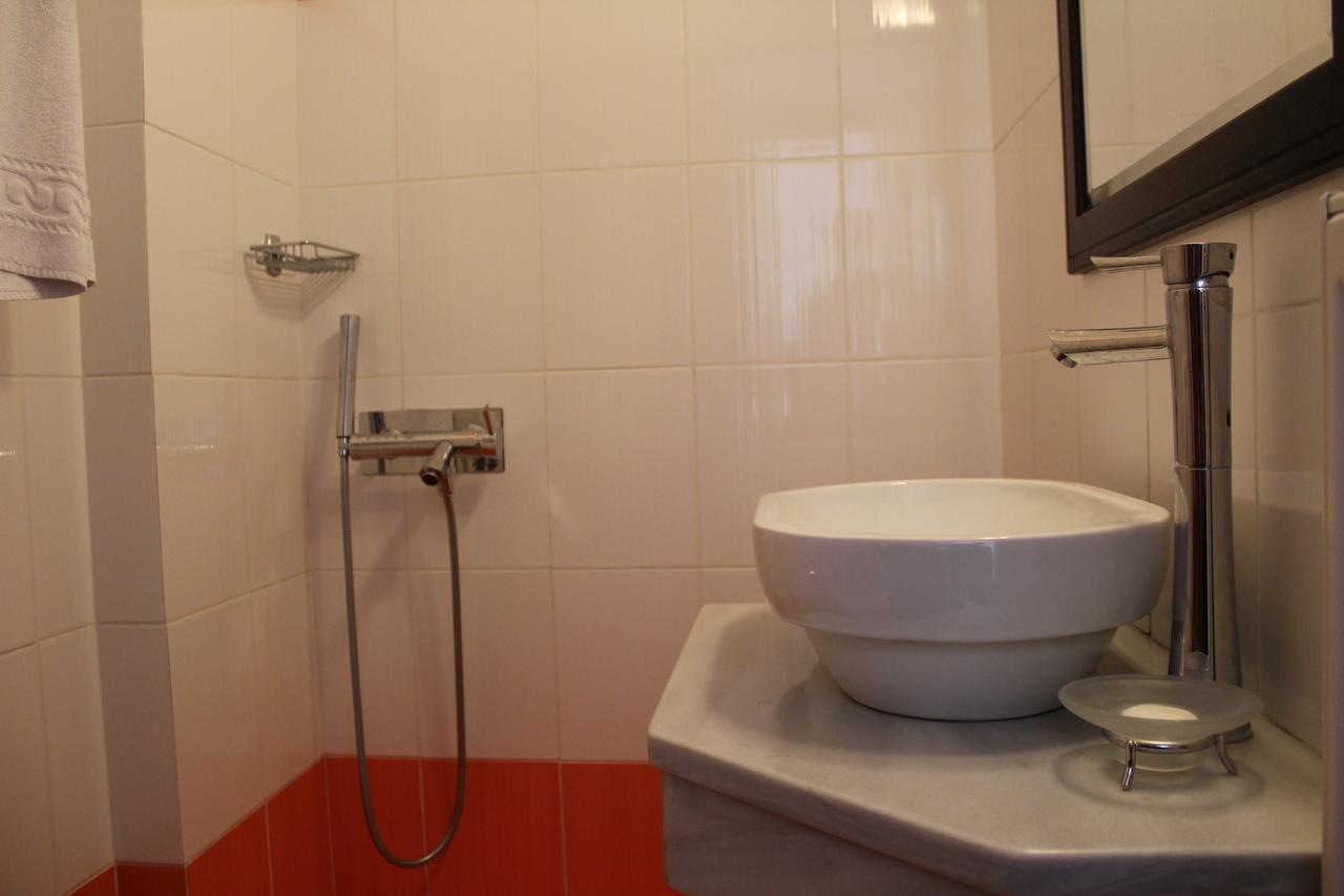 Aposperides Hotel Livadi  Екстер'єр фото