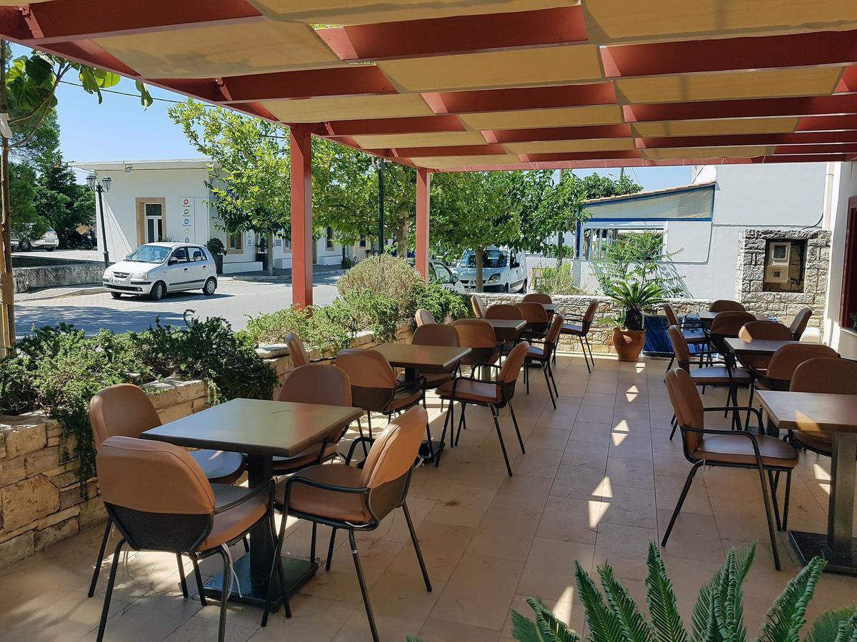 Aposperides Hotel Livadi  Екстер'єр фото